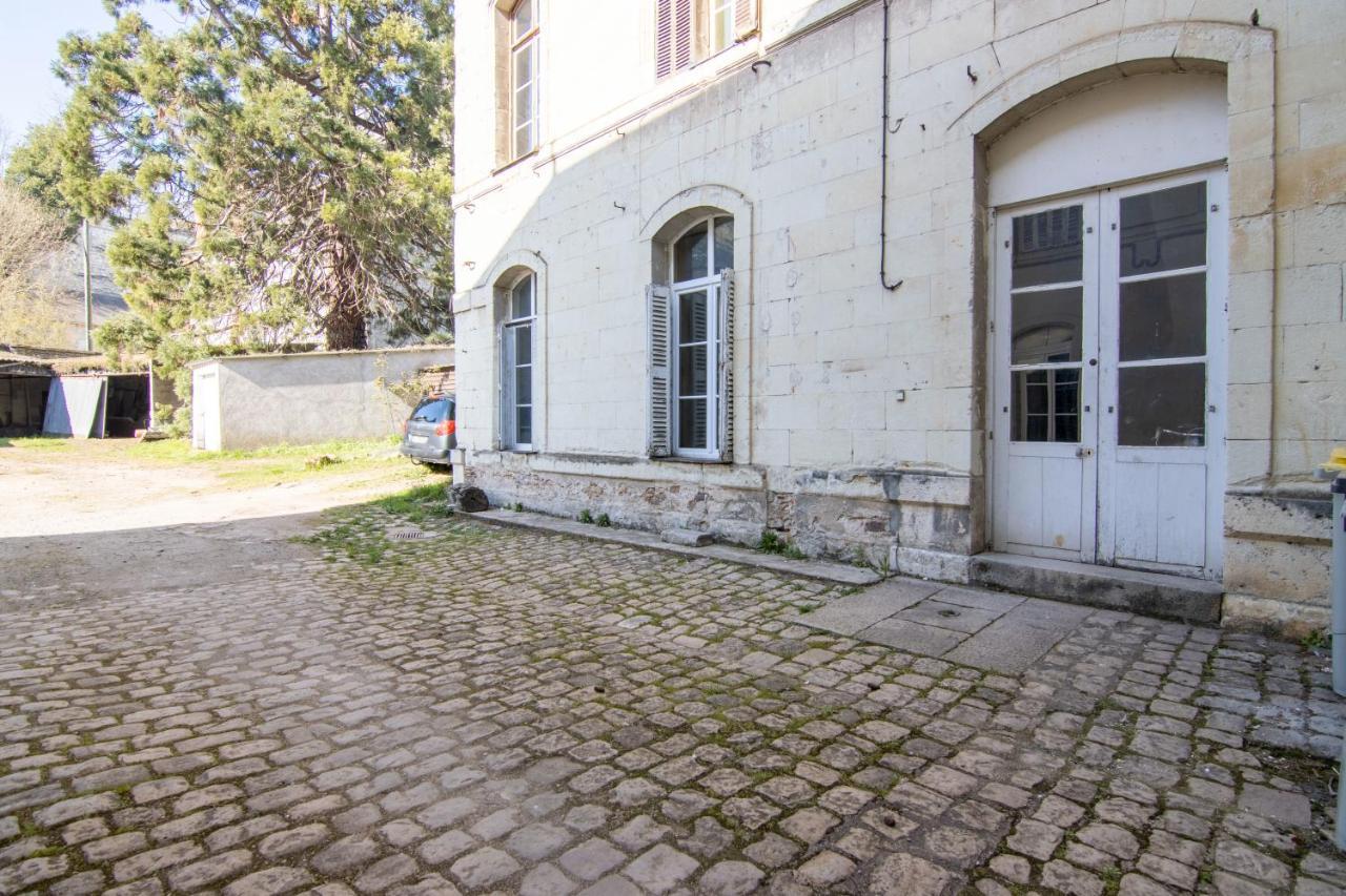 Apt Bords De Loire - Rdc - Au Pied Du Chateau Saumur Exterior foto